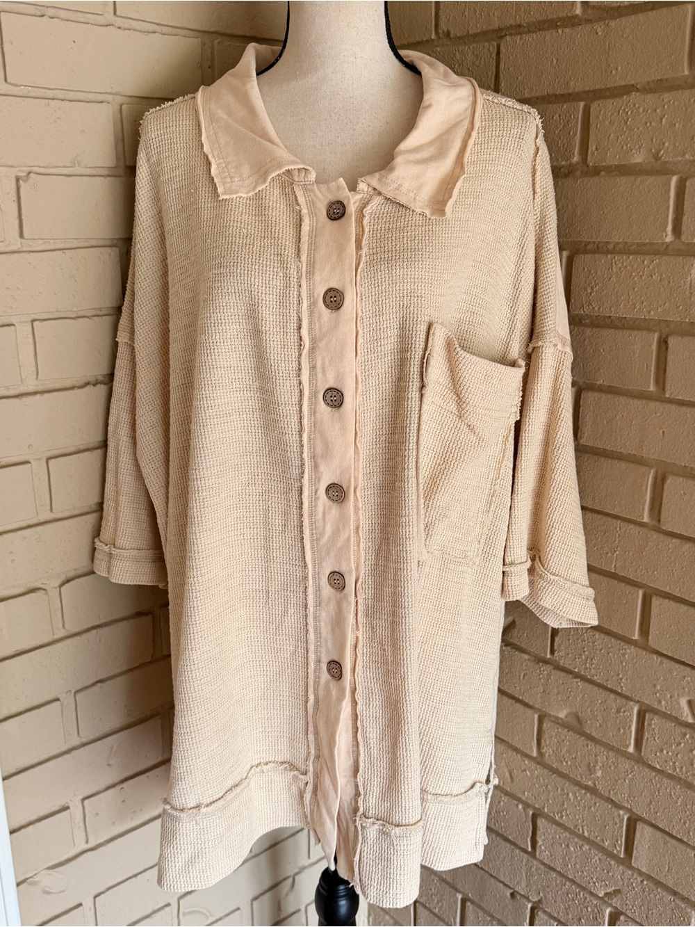 Oli & Hali Waffle Knit Tunic Top Boxy Oversized button front Womens S /M Boho